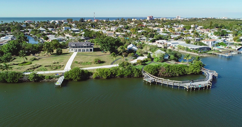 Luftaufnahme des Mound House mit Blick auf Fort Myers Beach in Florida