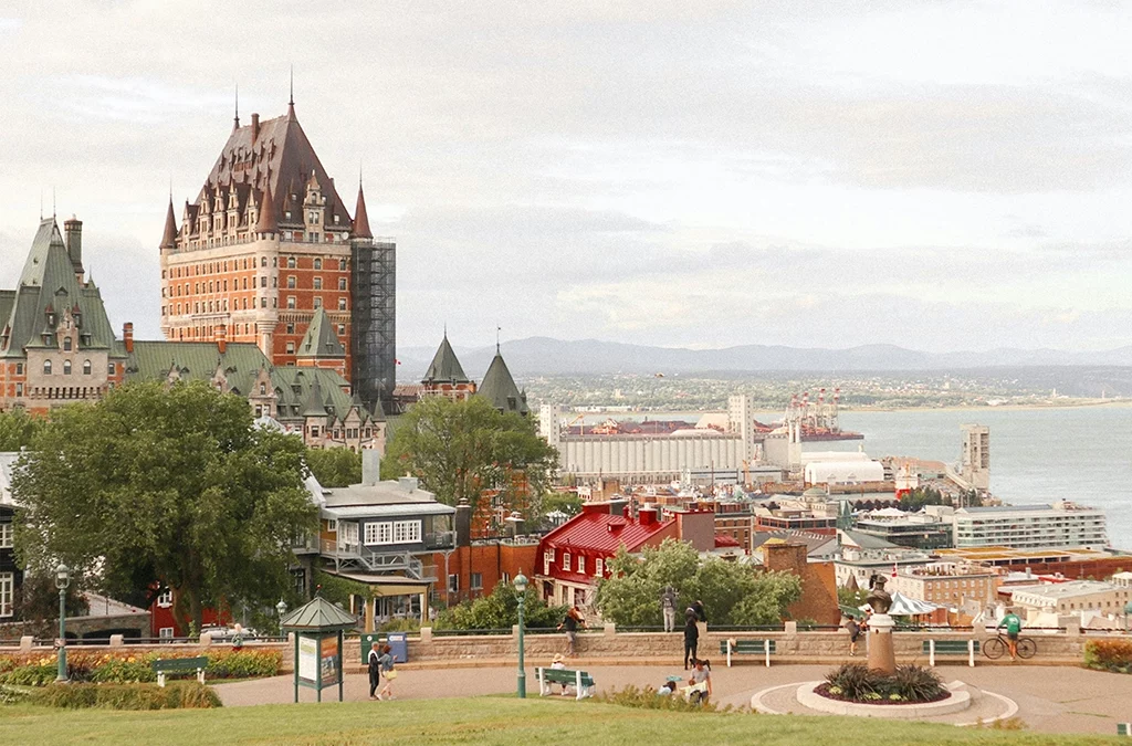 Québec City neu erleben: Immersiver Empfang im Hafen