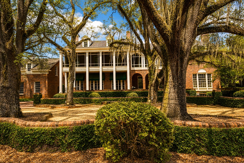 Historische Stallanlage von Pebble Hill Plantation in Thomasville, Georgia.